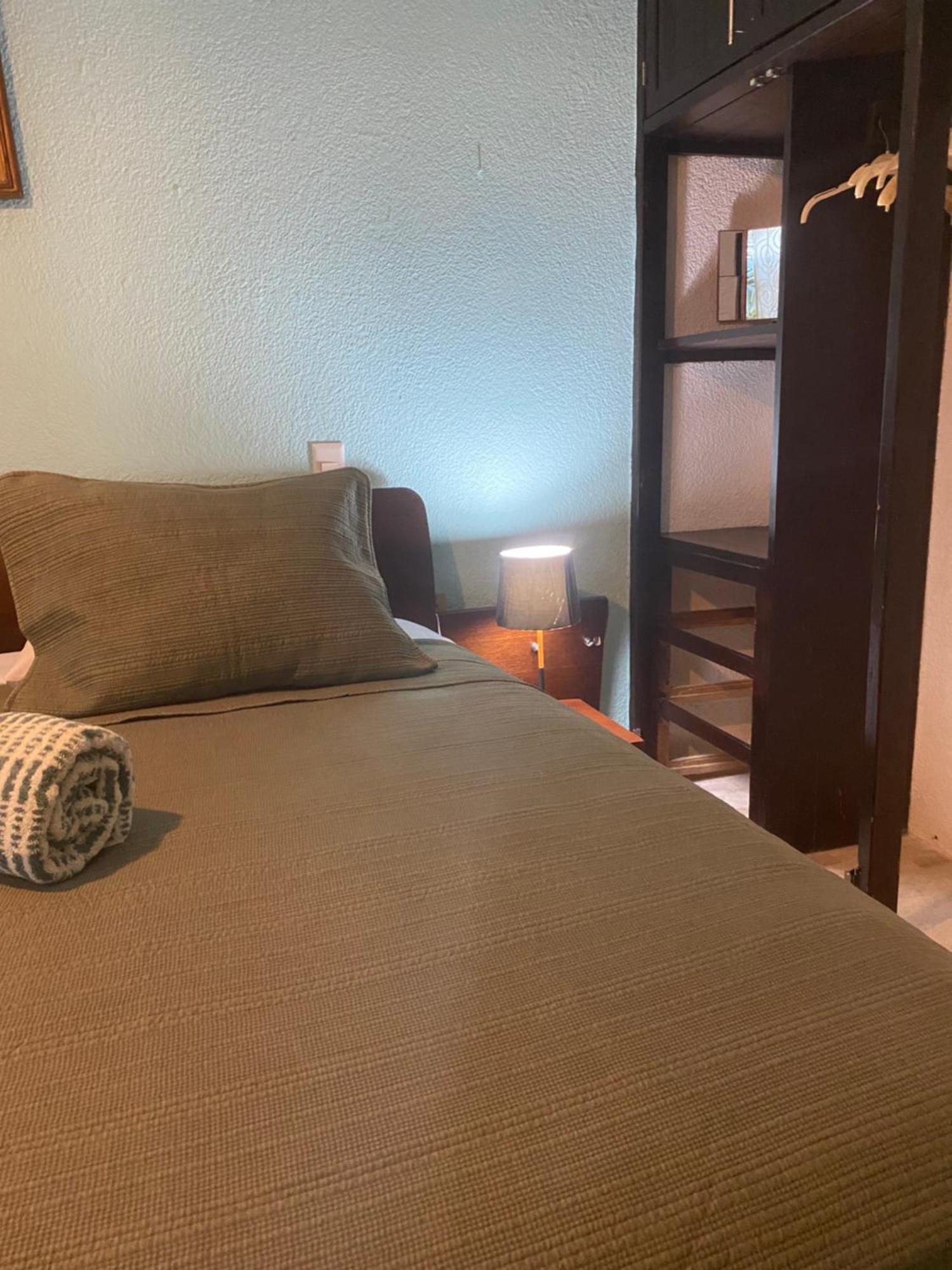 Front Beach Private Room With Shared Bathroom Канкун Екстер'єр фото